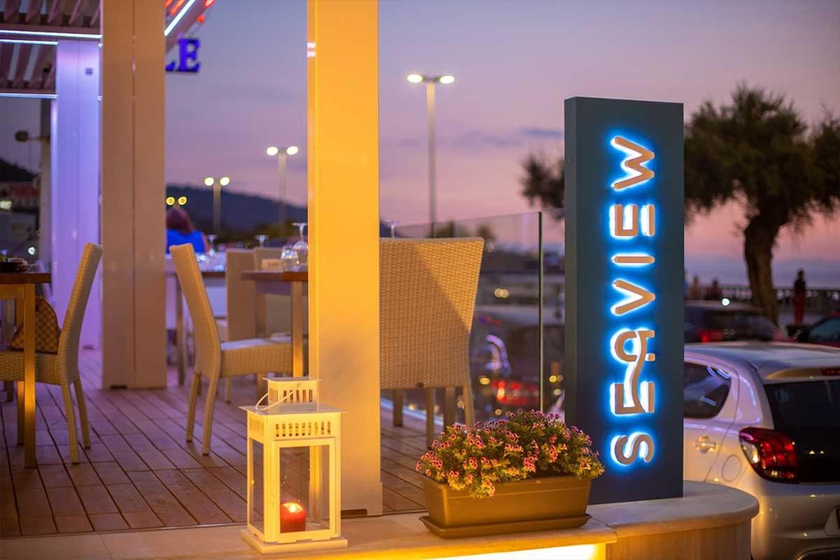 Hotel Riva Del Sole تْشيفالو المظهر الخارجي الصورة