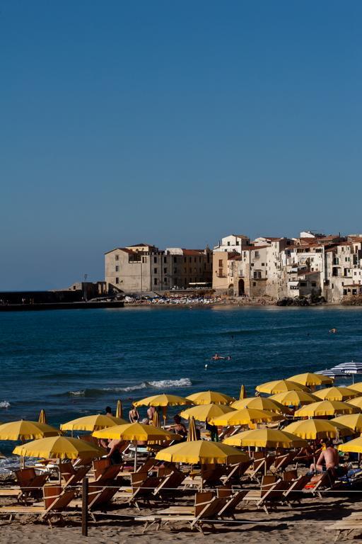 Hotel Riva Del Sole تْشيفالو المظهر الخارجي الصورة